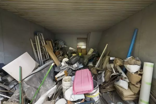 Entrümpelungen-Bremen - Keller-professionell-entruempelt